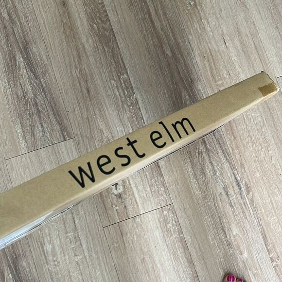 West Elm • Slim note cork board - Picture 3 of 4